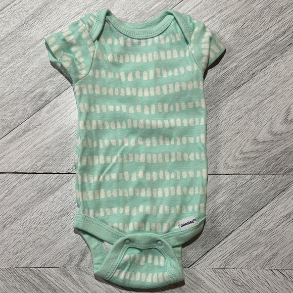 Gerber Baby Bodysuits - Mint, Gray, Cream - Picture 3 of 8